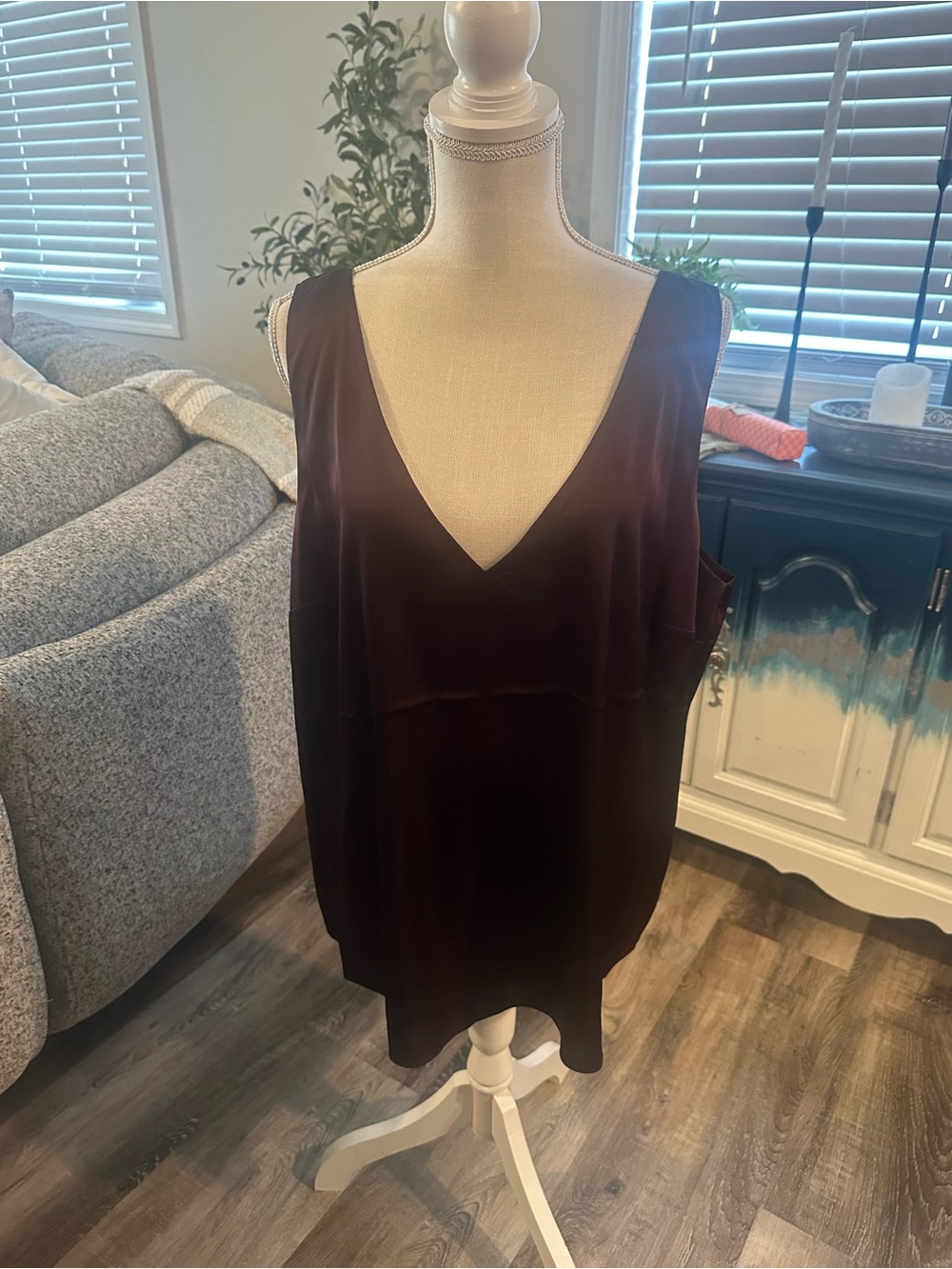 City Chic Sleeveless V-Neck Camisole in Deep Burgundy